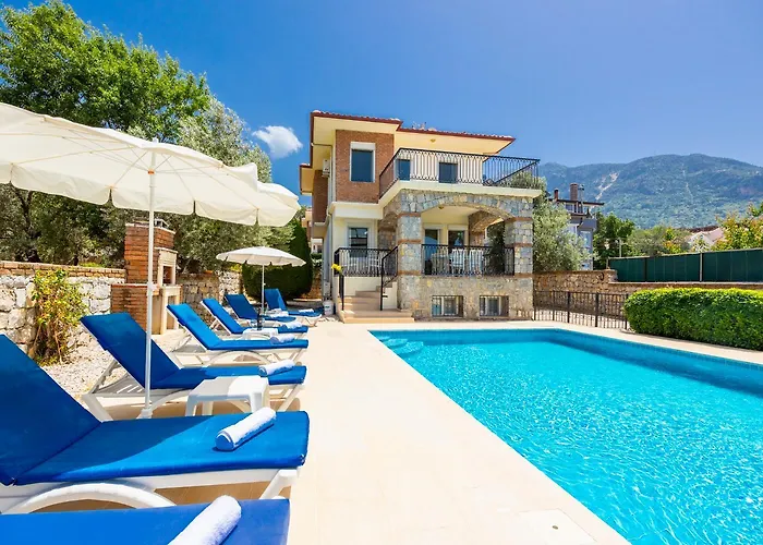 Golden Trio Villa